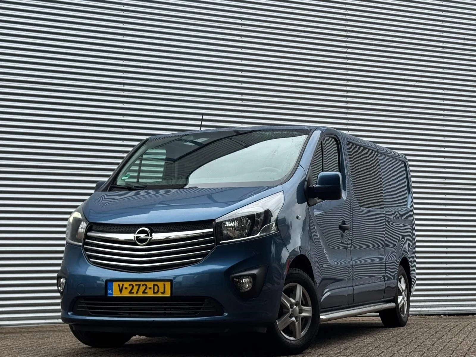 Opel Vivaro (2017) — foto 1