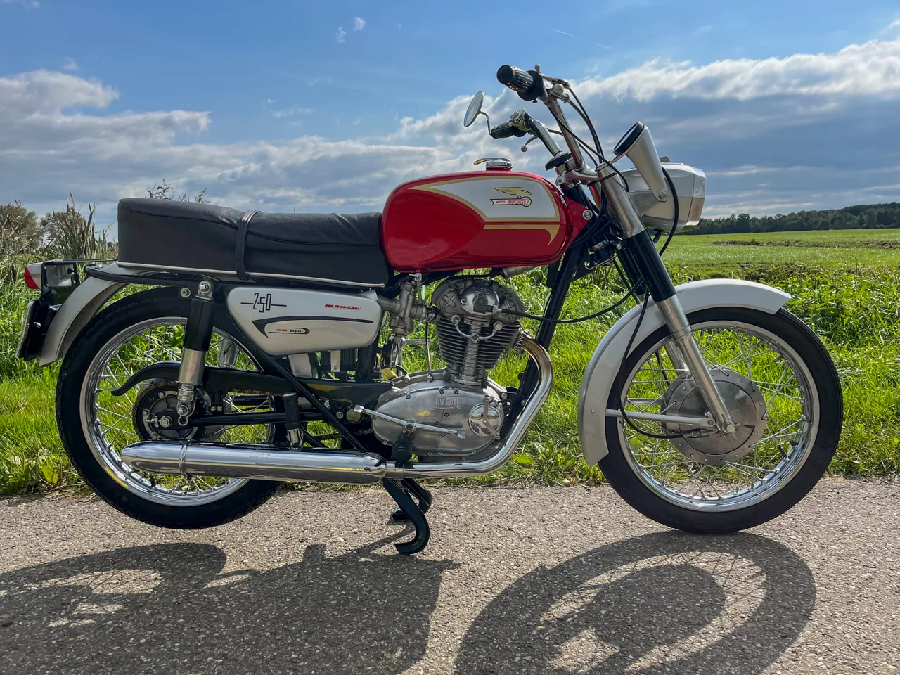Ducati 250 Monza (1967) — foto 1