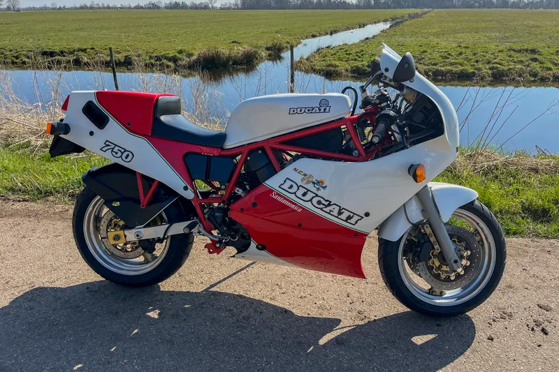 Ducati 750 F1 Santamonica (1988)