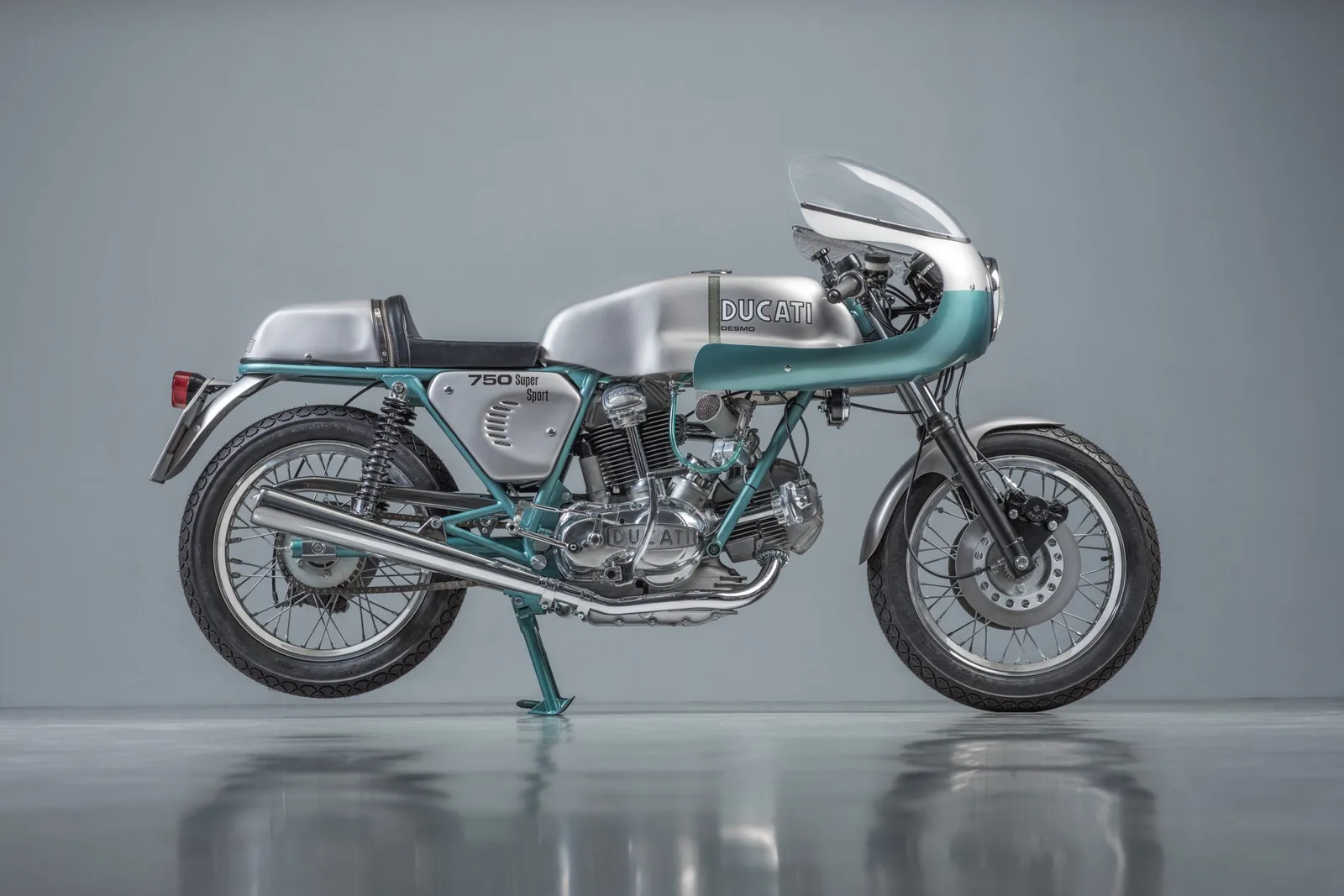 Ducati 750 Super Sport (1973) — foto 1