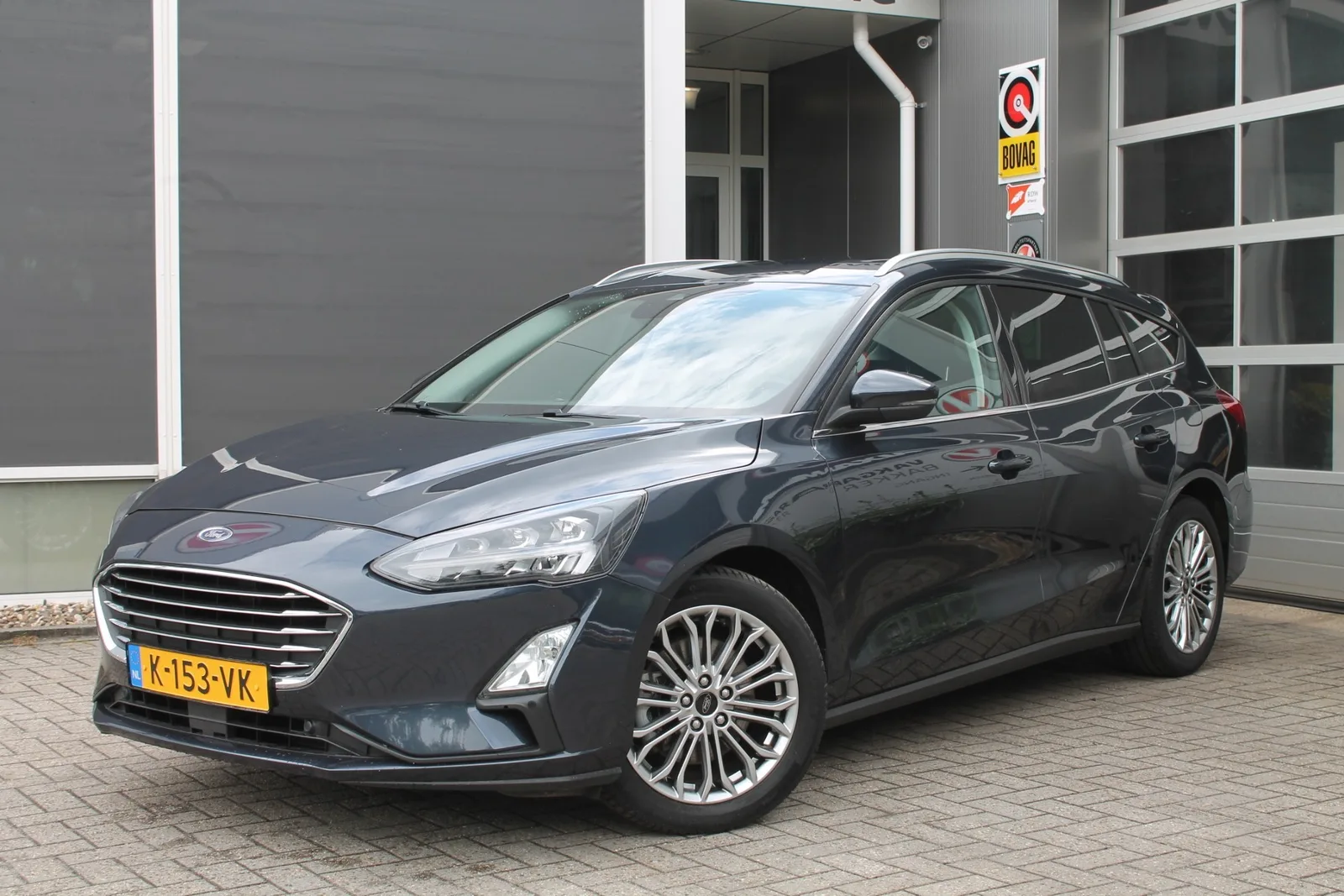 Ford Focus (2021) — foto 1