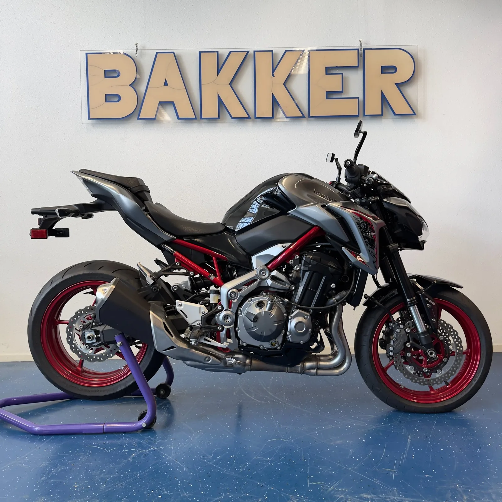 Kawasaki Z900 (2017) — foto 1
