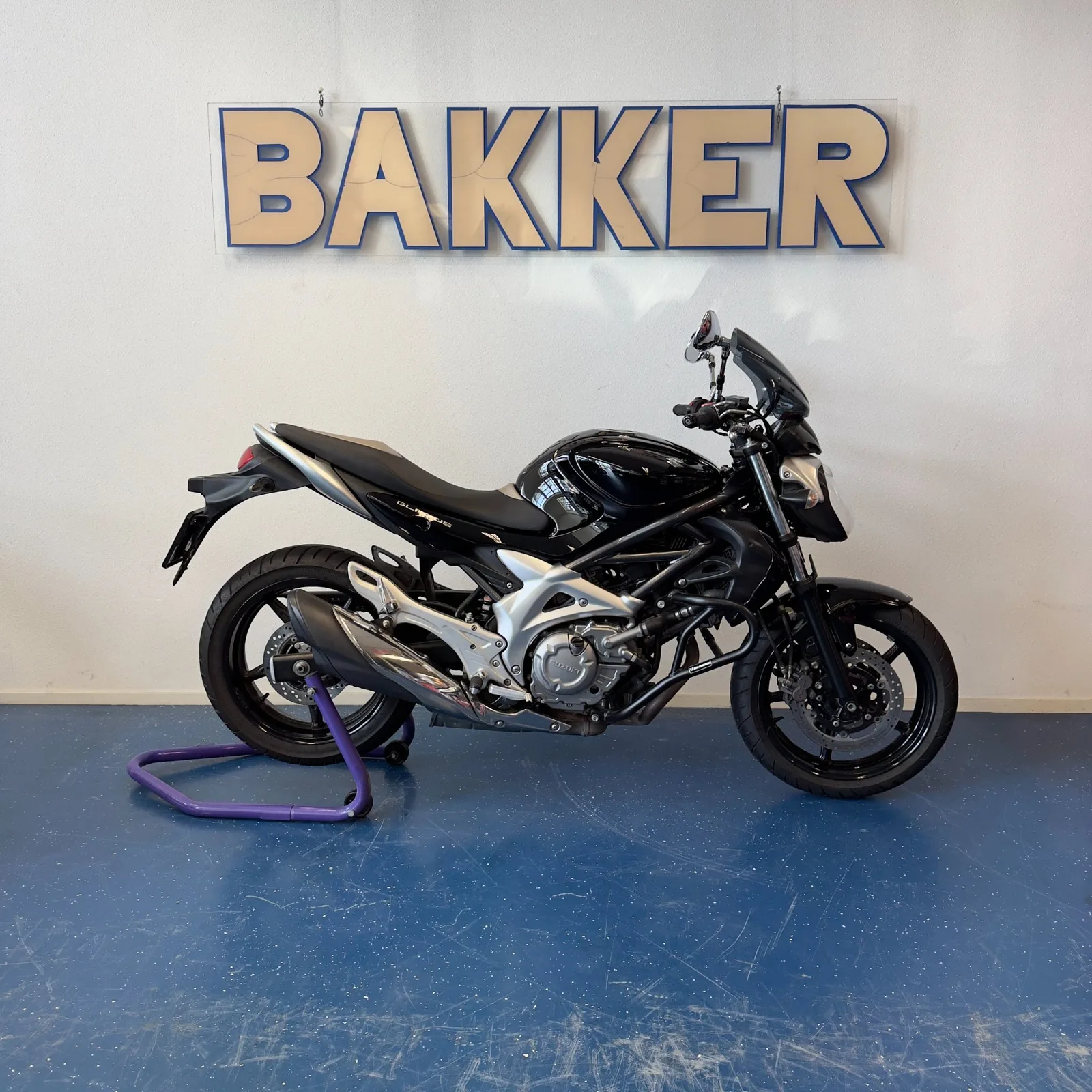 Suzuki Gladius (2011) — foto 1