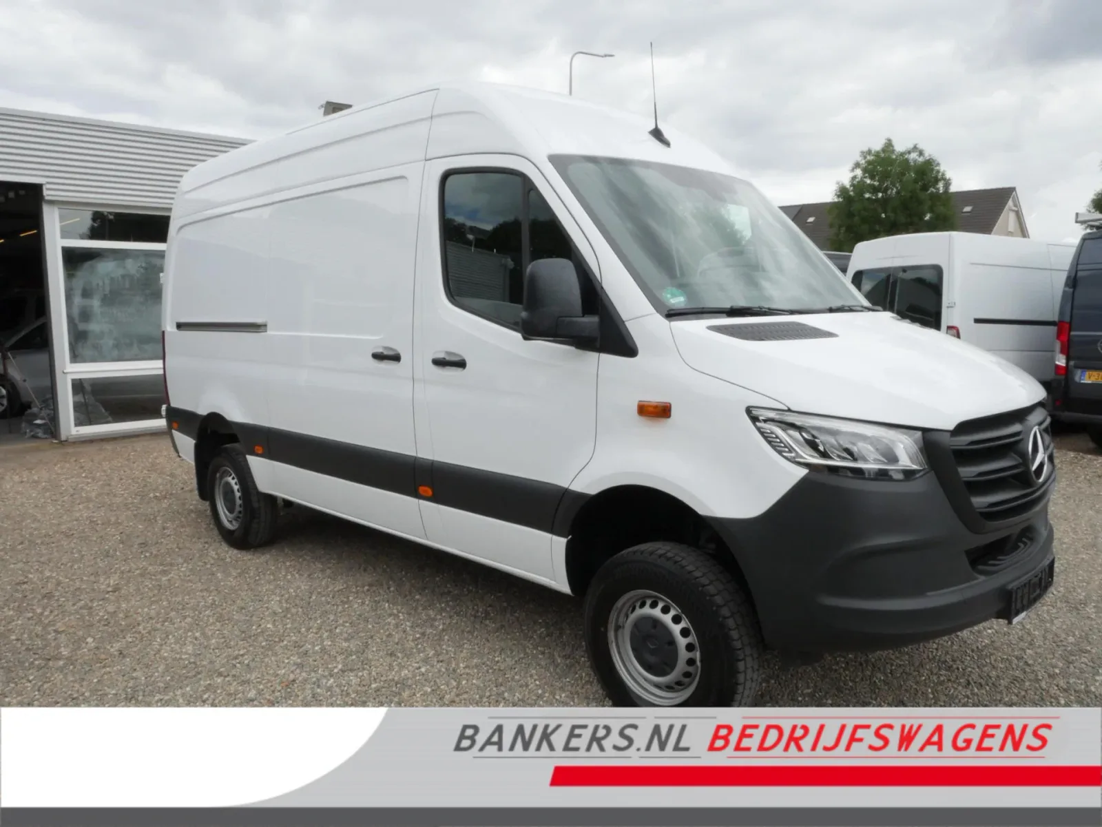 Mercedes-Benz Sprinter (2023) — foto 1