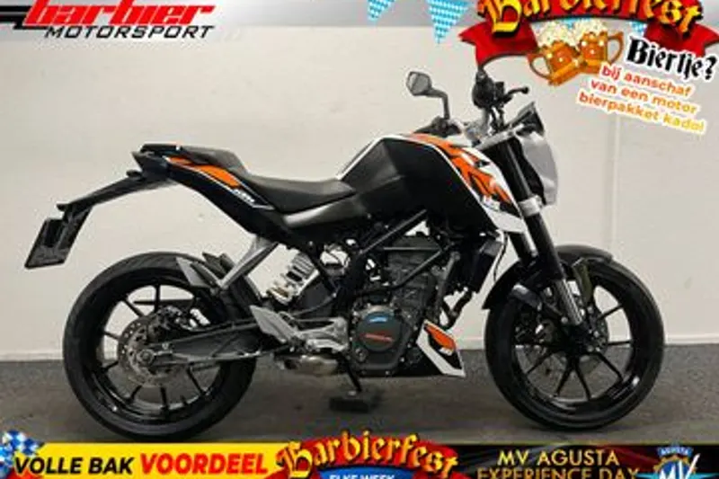 KTM 125 Duke (2016)