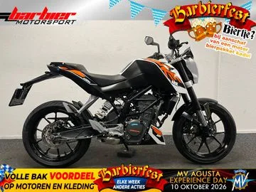 KTM 125 Duke (2016) — foto 1