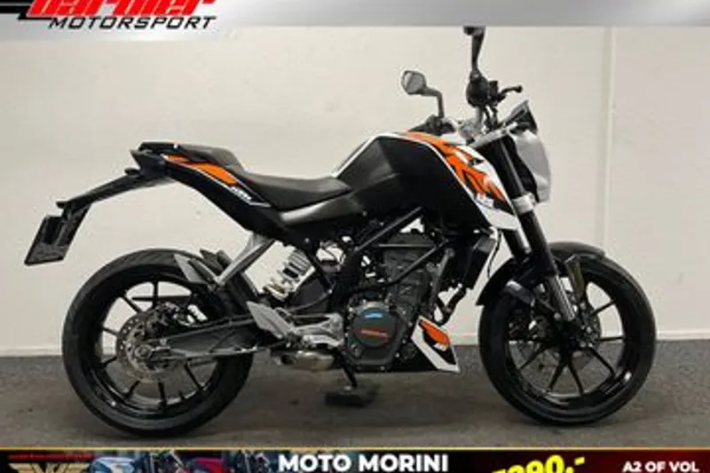 KTM 125 Duke (2016)
