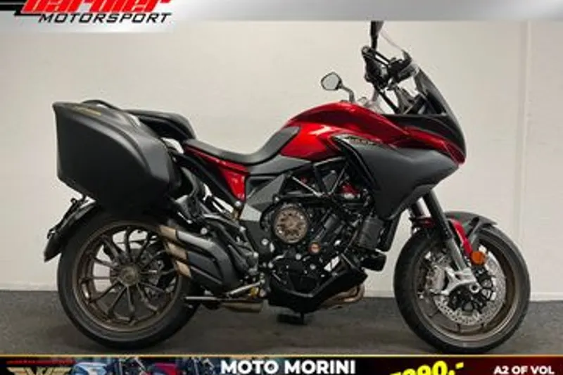 MV Agusta Turismo Veloce 800 Lusso (2025)