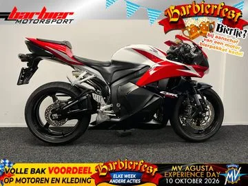 Honda CBR600RR (2009) — foto 1