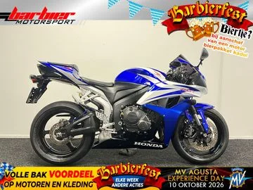 Honda CBR600RR (2007) — foto 1