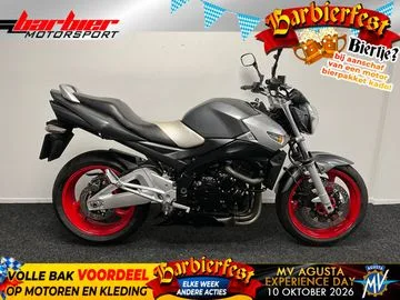 Suzuki GSR600 (2009) — foto 1