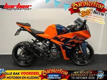 KTM RC 125 (2024) — foto 1
