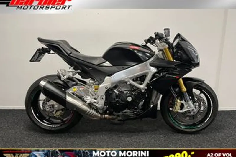 Aprilia Tuono V4 R Aprc (2011)
