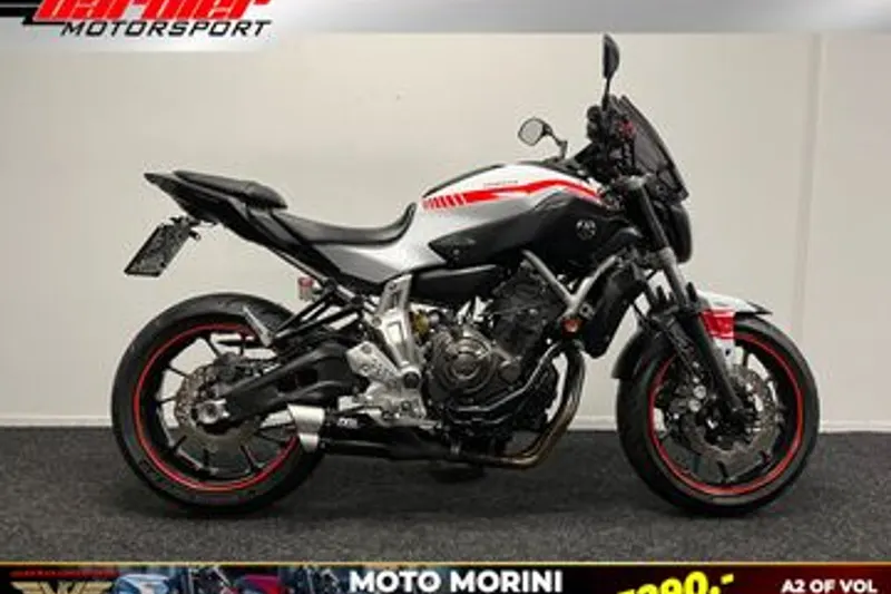Yamaha MT-07 (2015)