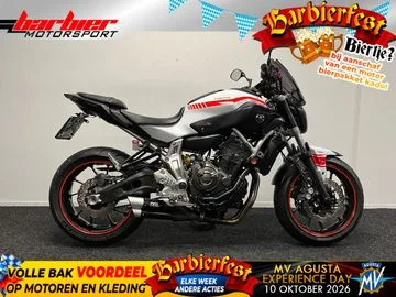 Yamaha MT-07 (2015) — foto 1