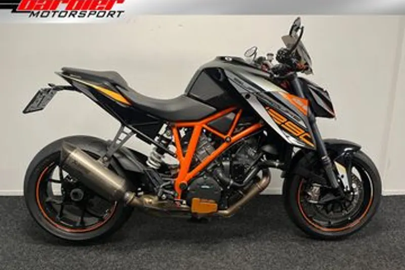 KTM 1290 SuperDuke R (2014)