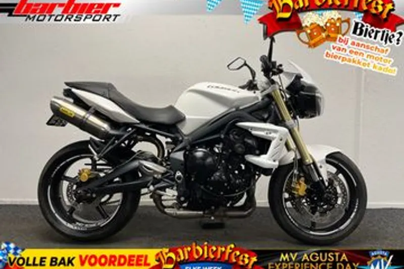 Triumph Street Triple (2012)