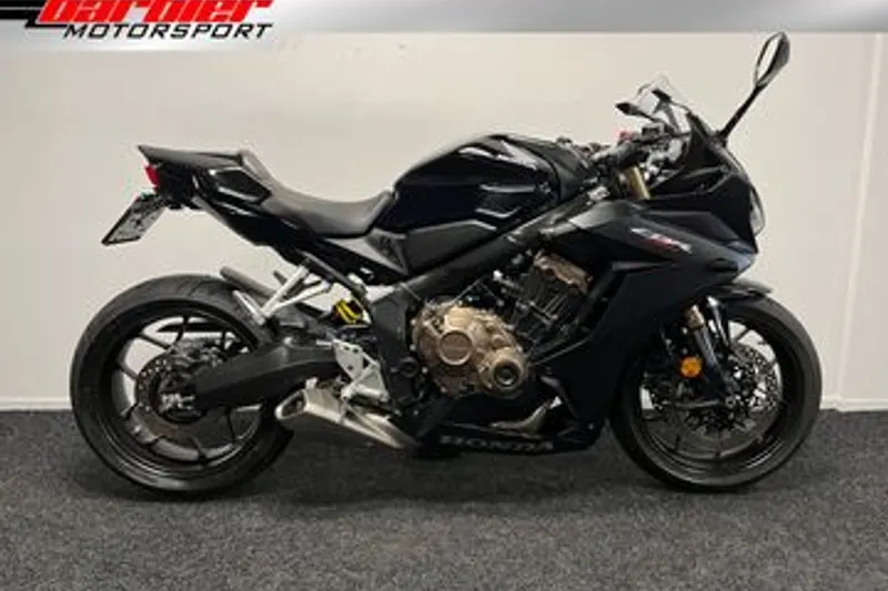 Honda CBR650R (2021)