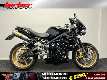 Triumph Street Triple R (2011) — foto 1