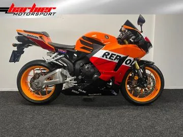 Honda CBR600RR (2014) — foto 1