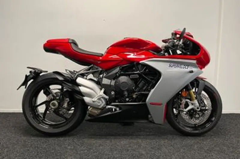 MV Agusta Superveloce 800 (2026)