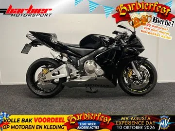 Honda CBR600RR (2003) — foto 1