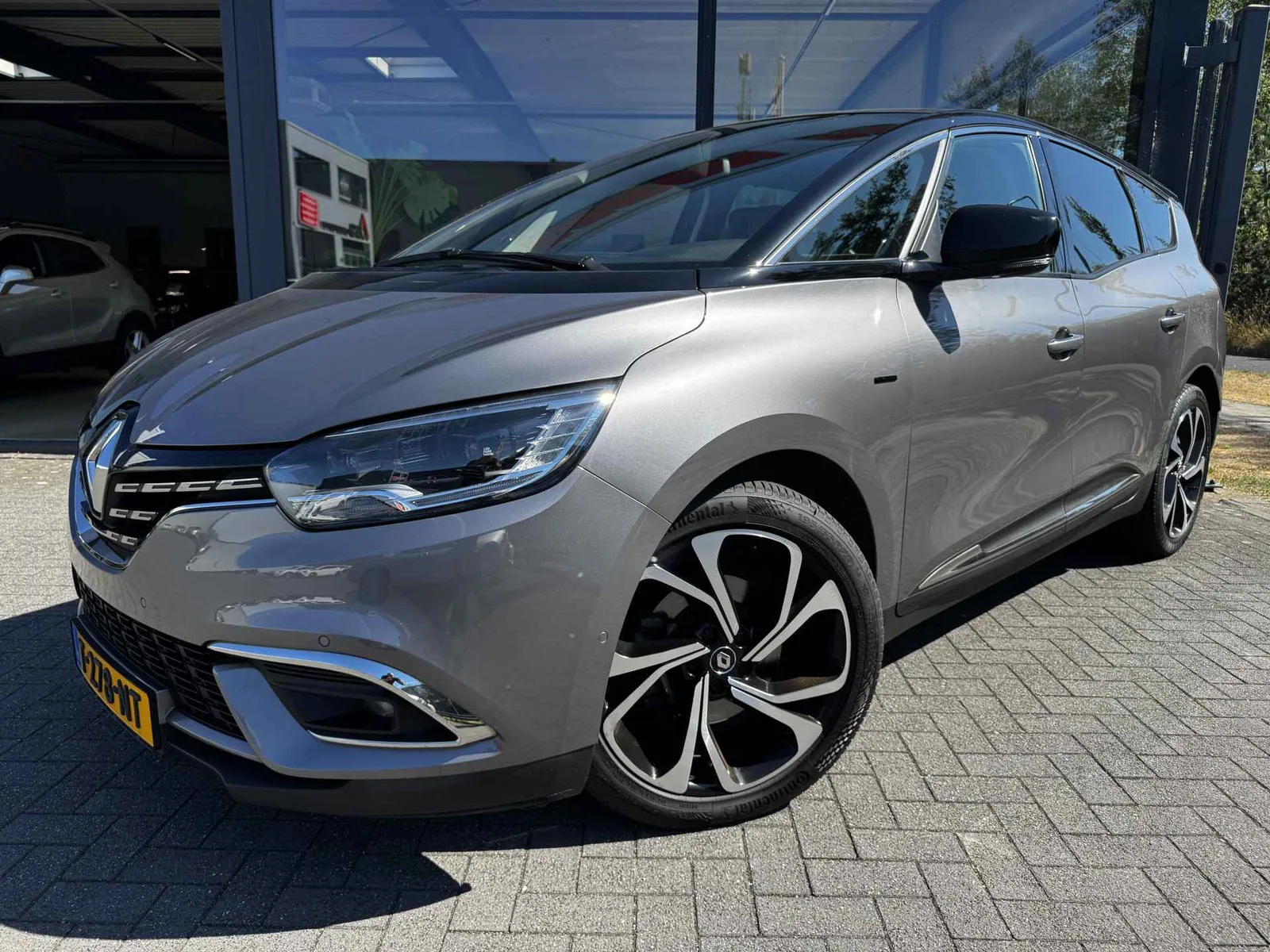 Renault Grand Scénic (2021) — foto 1
