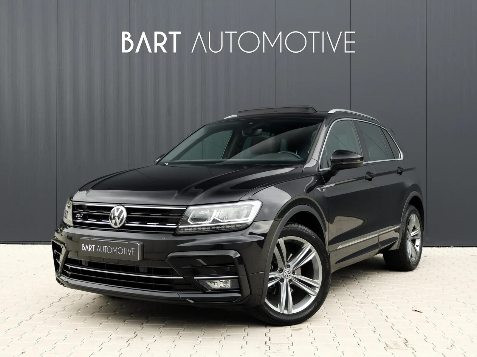 Volkswagen Tiguan (2018) — foto 1