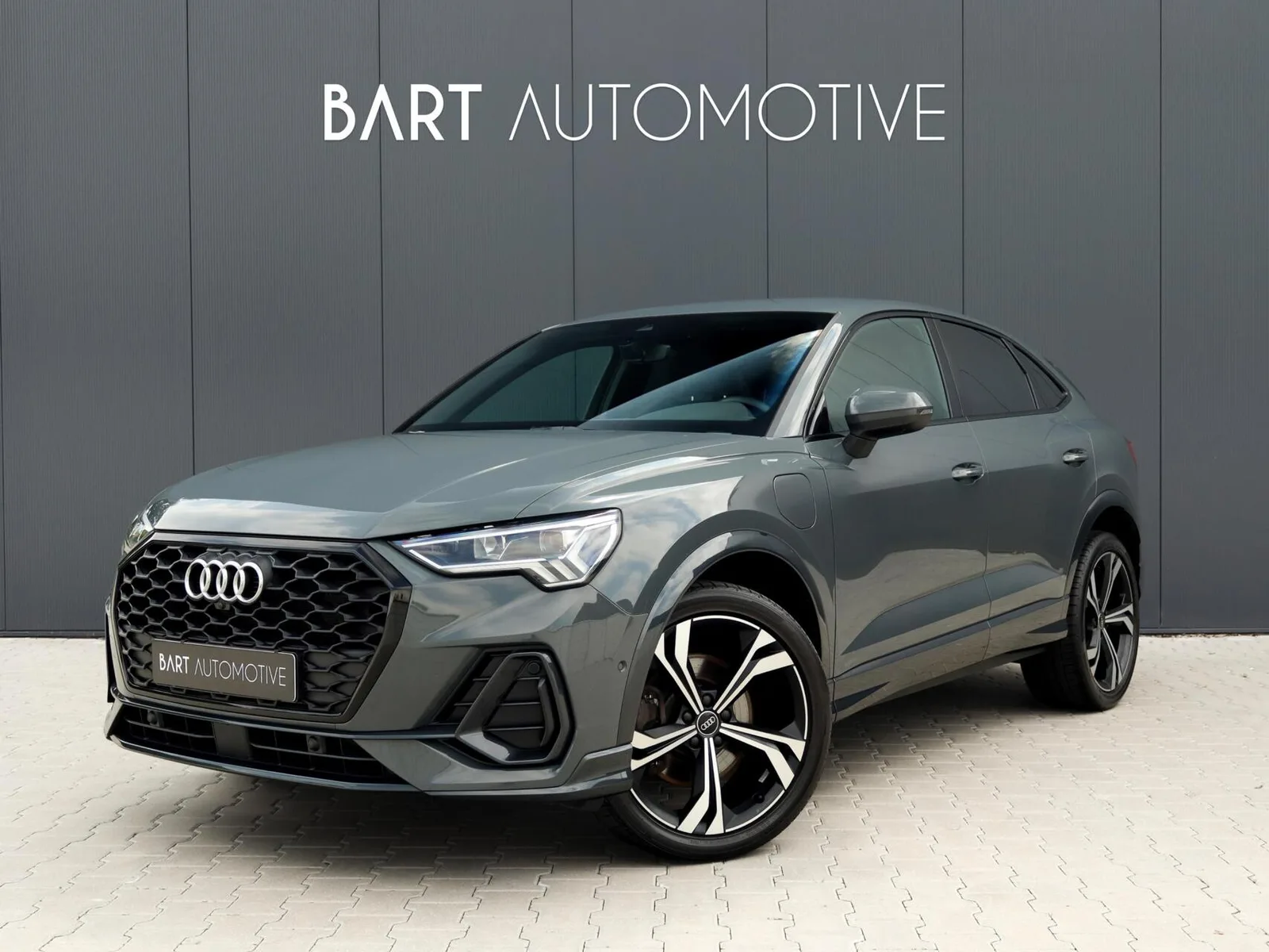 Audi Q3 Sportback (2022) — foto 1