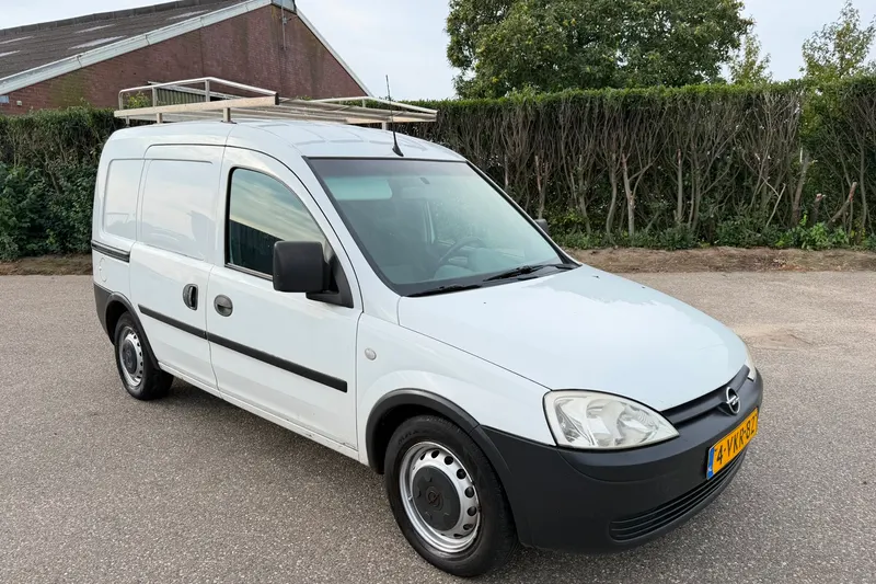 Opel Combo (2010)