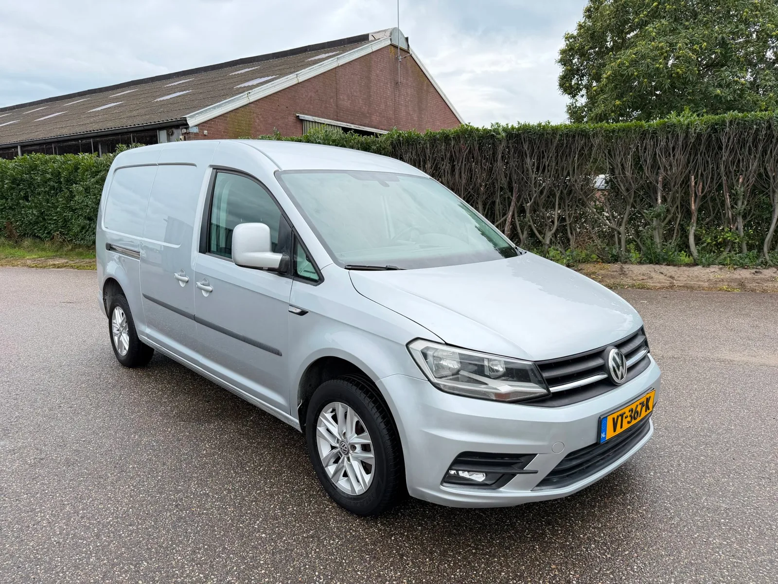 Volkswagen Caddy (2016) — foto 1