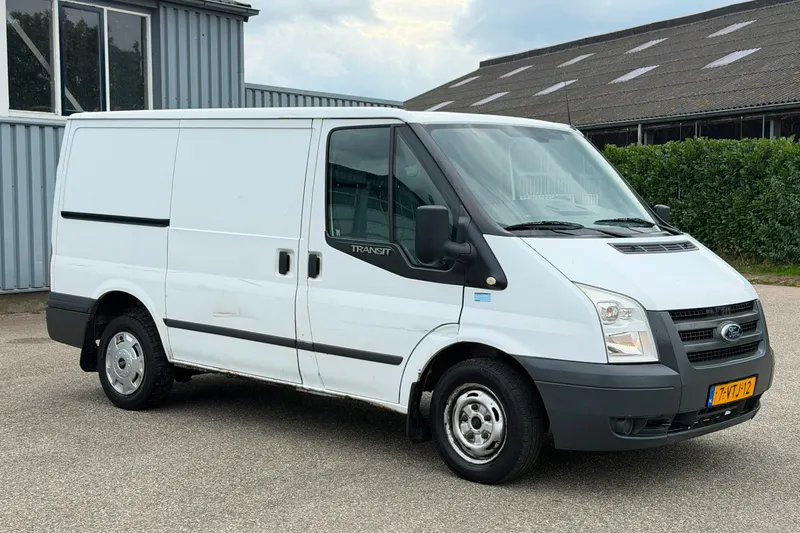 Ford Transit (2012)