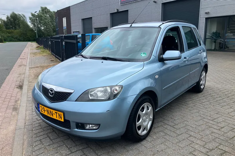 Mazda 2 (2004)