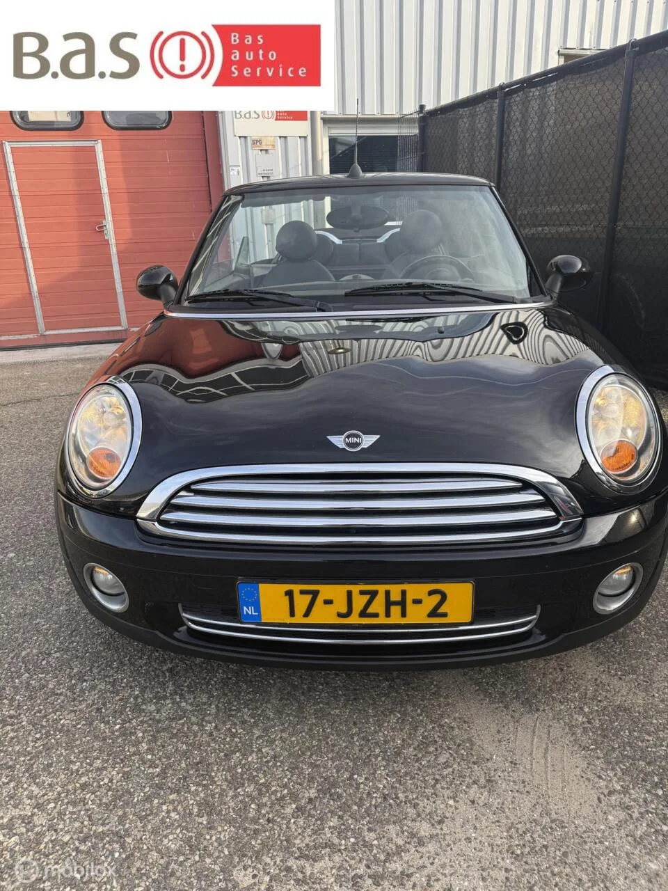 MINI Cabrio (2009) — foto 1