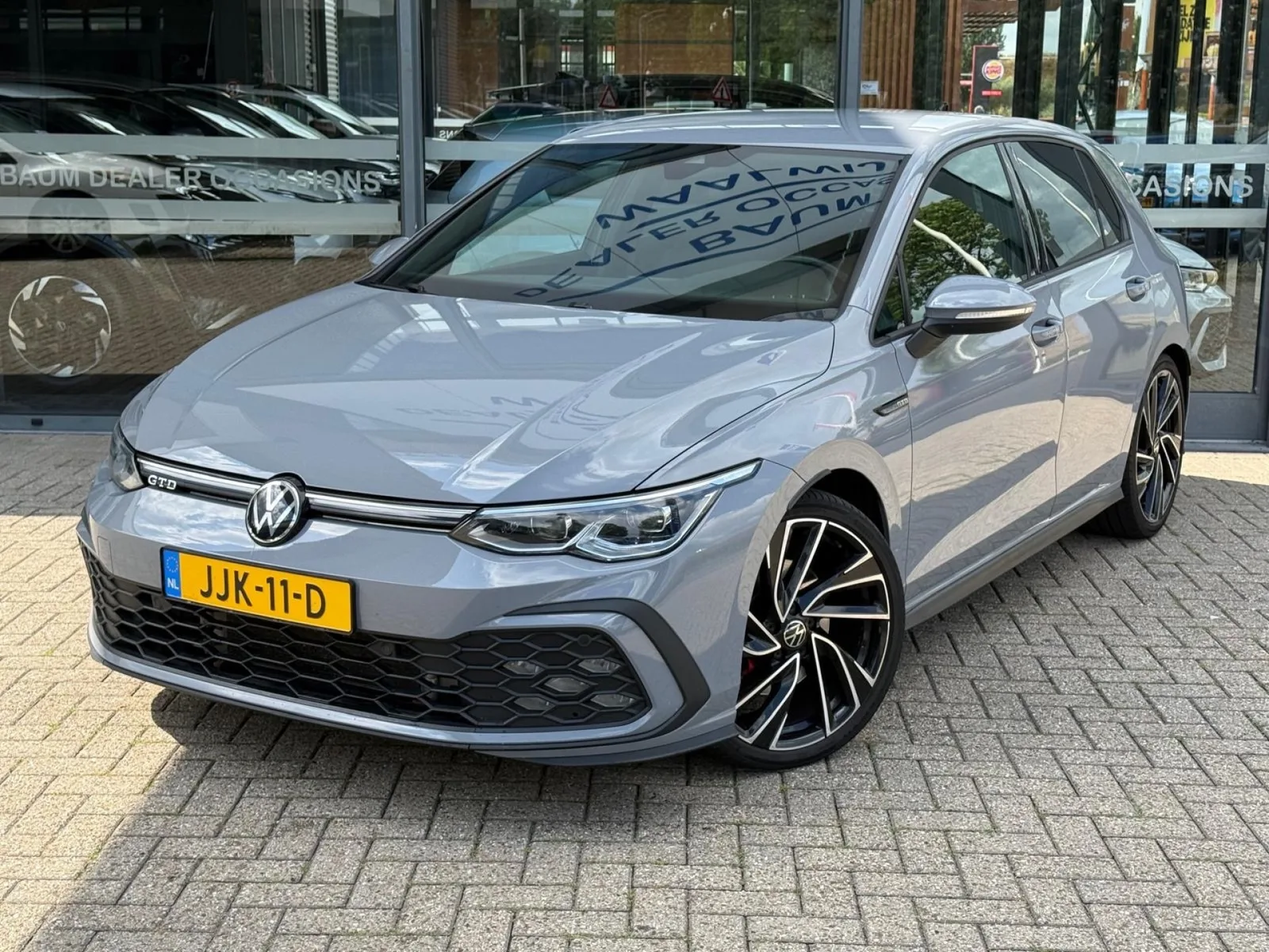 Volkswagen Golf (2022) — foto 1