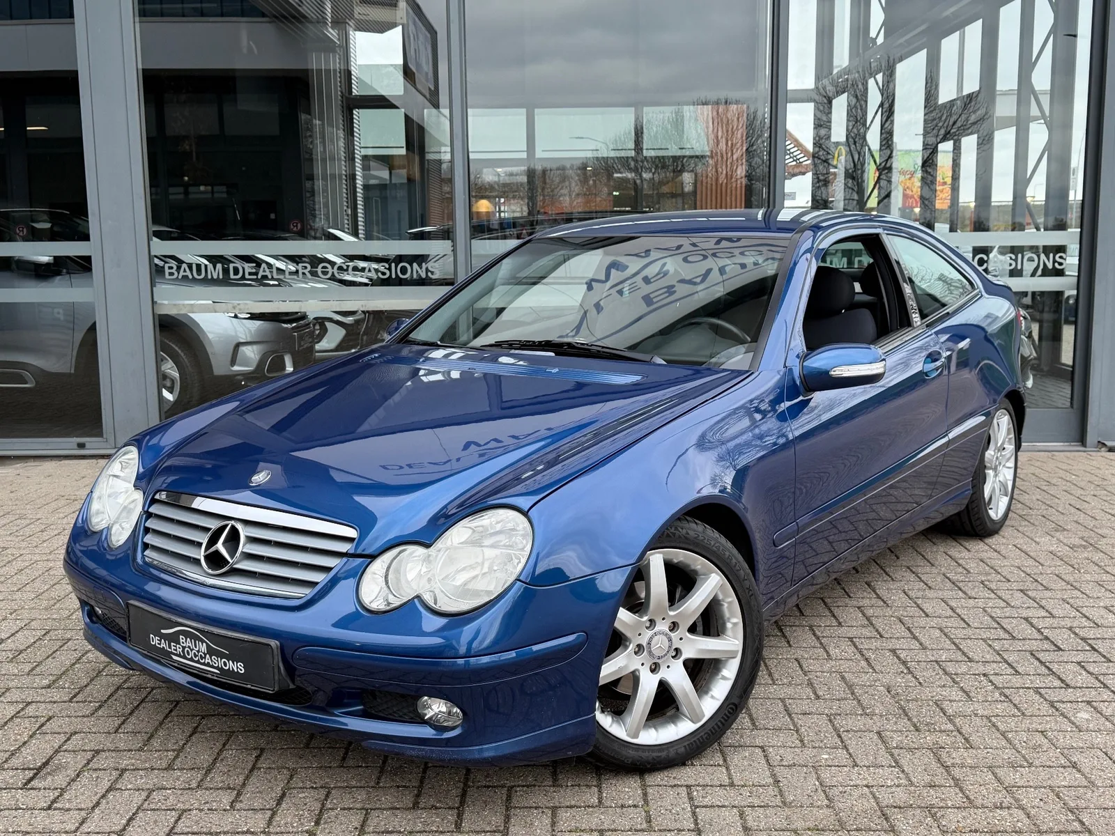 Mercedes-Benz C-Klasse (2004) — foto 1
