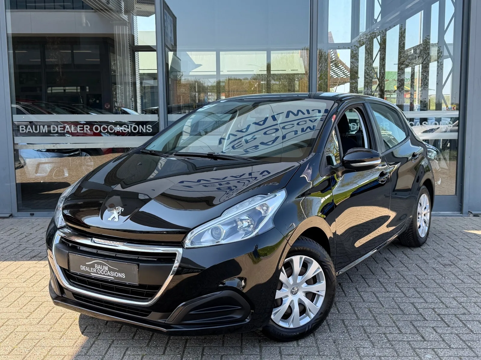 Peugeot 208 (2017) — foto 1