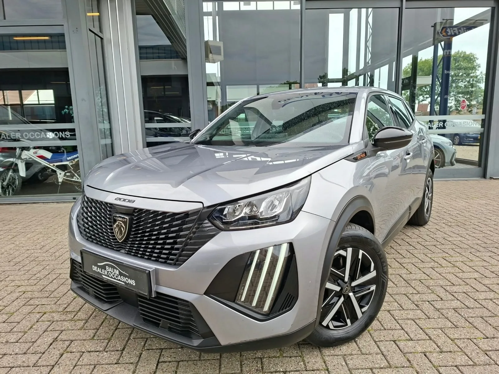 Peugeot 2008 (2025) — foto 1