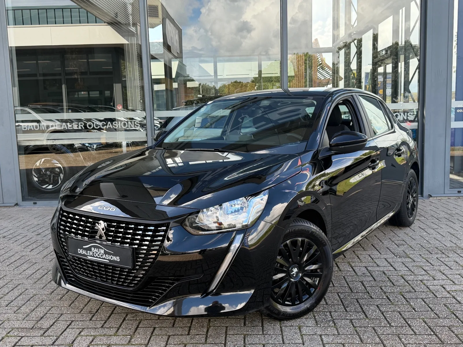 Peugeot 208 (2022) — foto 1