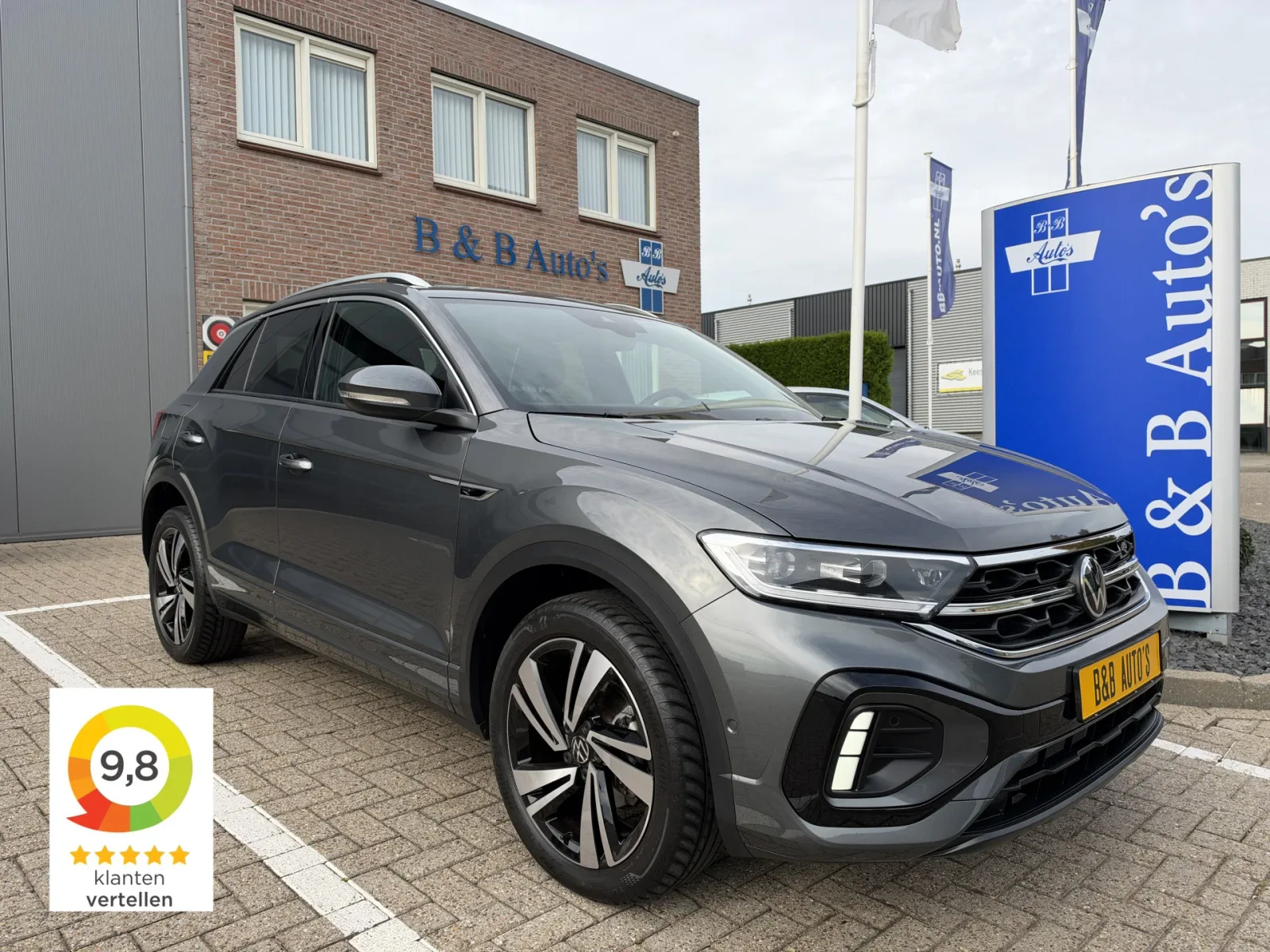 Volkswagen T-Roc (2025) — foto 1