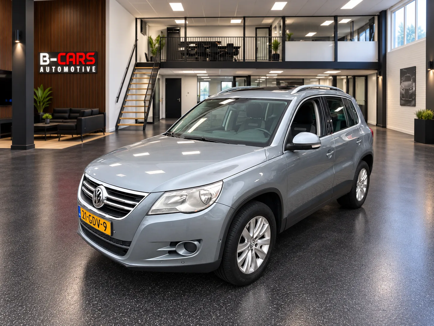 Volkswagen Tiguan (2008) — foto 1