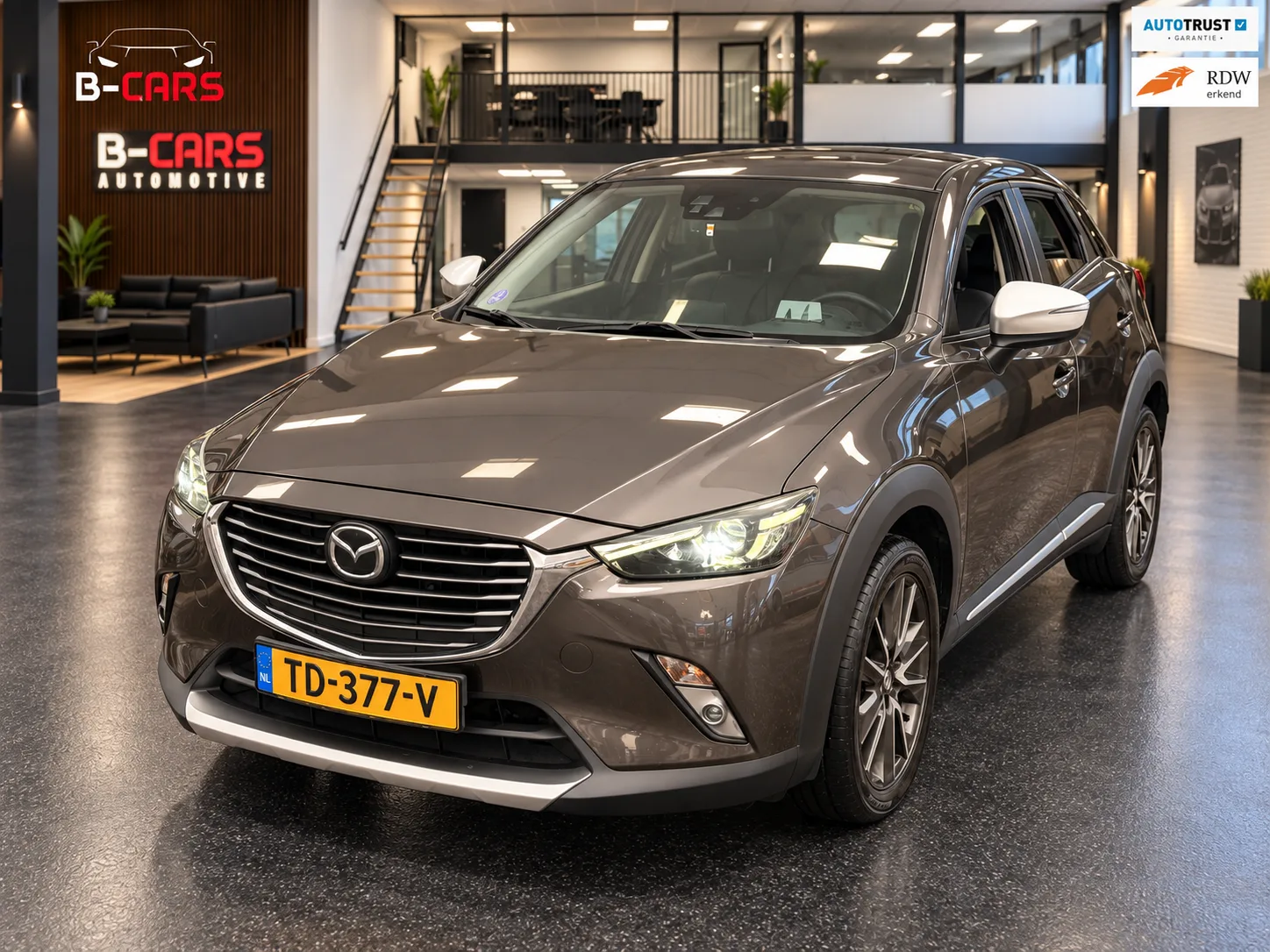 Mazda CX-3 (2016) — foto 1