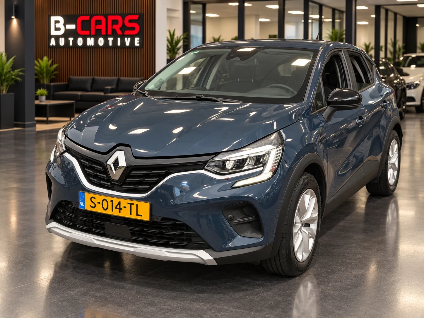 Renault Captur (2023) — foto 1