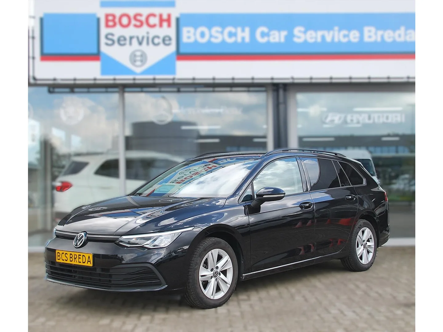 Volkswagen Golf (2021) — foto 1