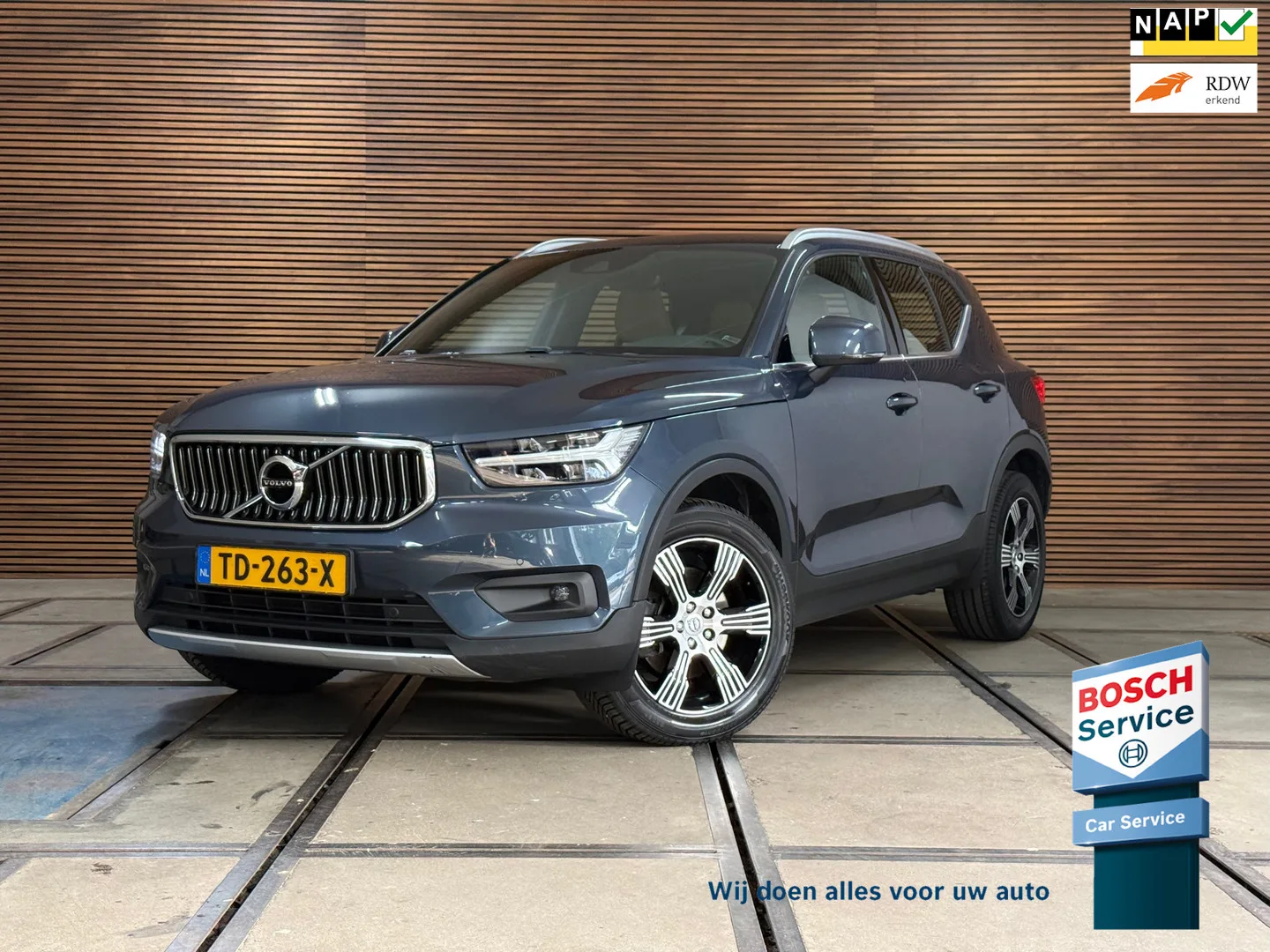 Volvo XC40 (2018) — foto 1