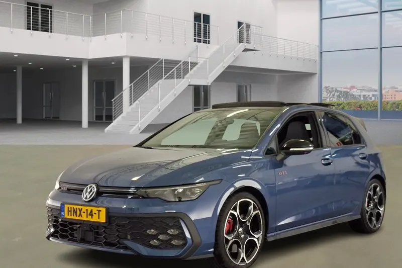Volkswagen Golf (2025)