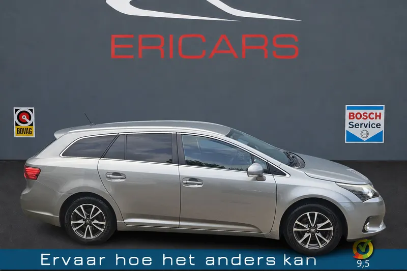 Toyota Avensis (2012)
