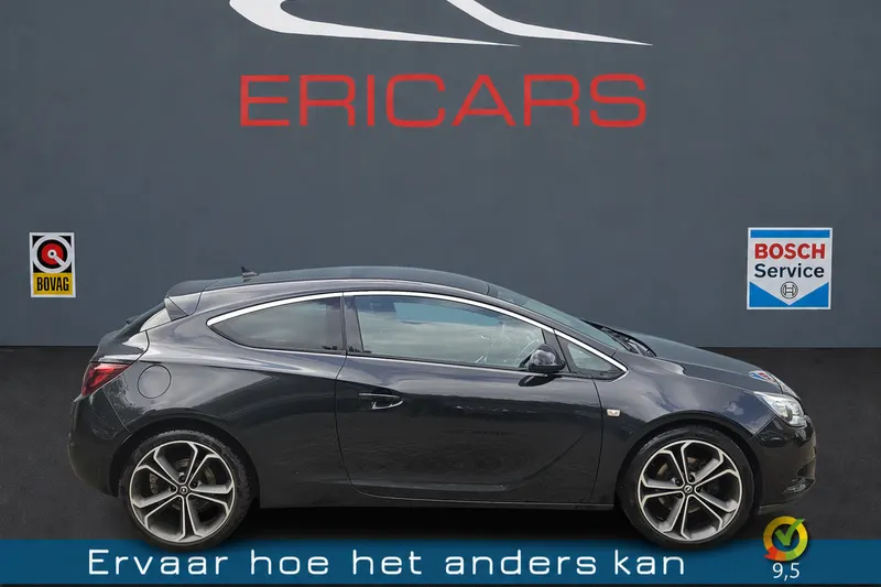 Opel Astra (2012)