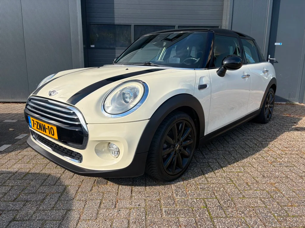 MINI Cooper (2015) — foto 1