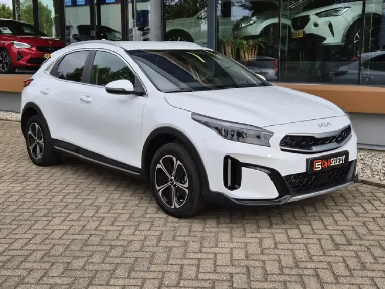 Kia XCeed (2024) — foto 1